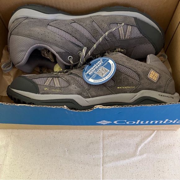 NWT Columbia Dakota Drifter Waterproof Hiking Shoes Women’s 9.5 - Picture 2 of 9